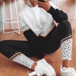Sarah’s day x white fox boutique leggings